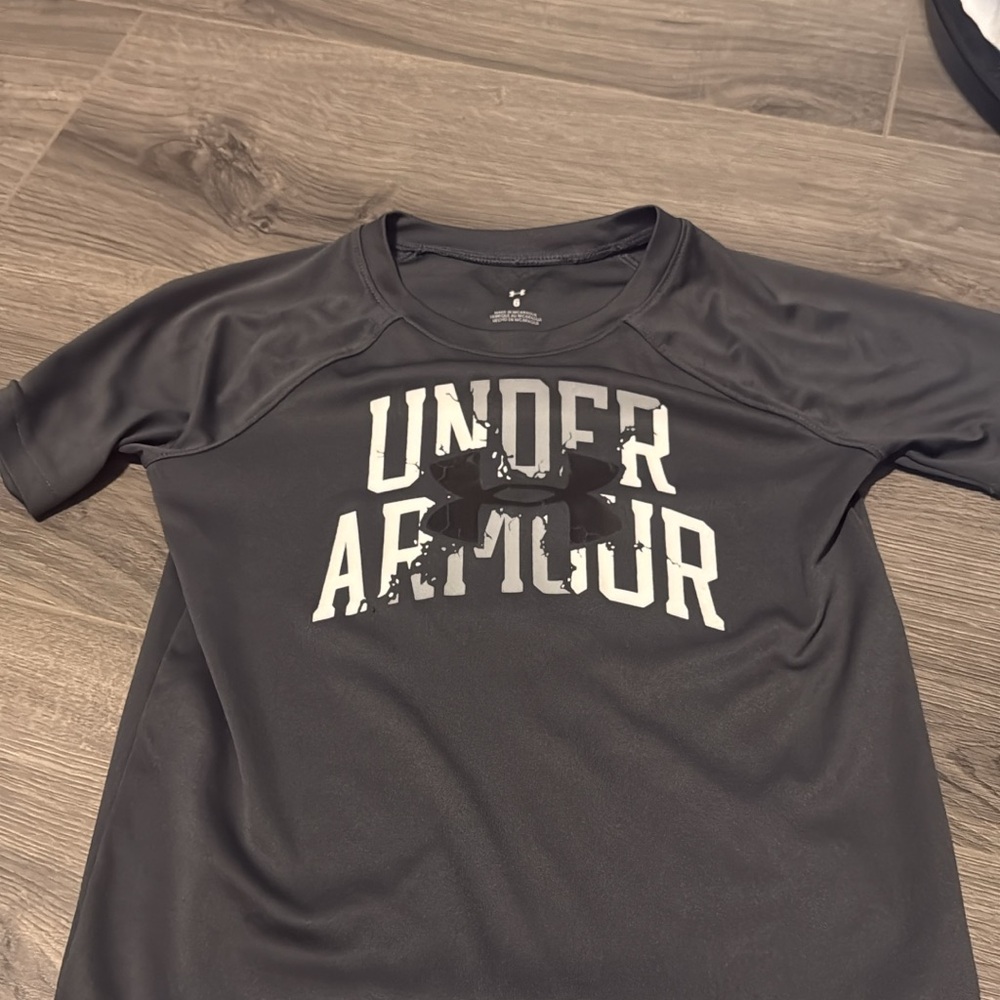 Under Armour Kids Charcoal Tee